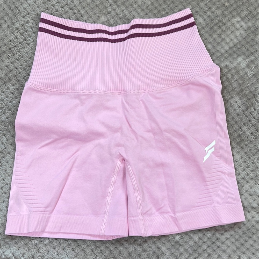 Doyoueven scrunch seamless shorts
